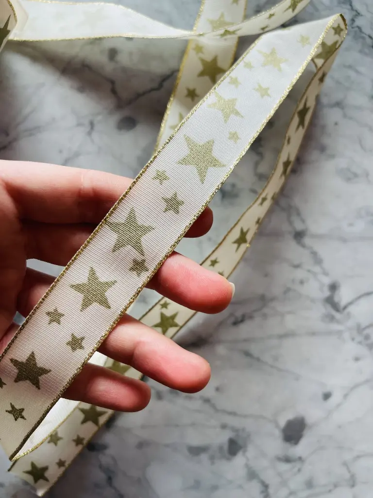 Liston Dorado Estrellas.webp