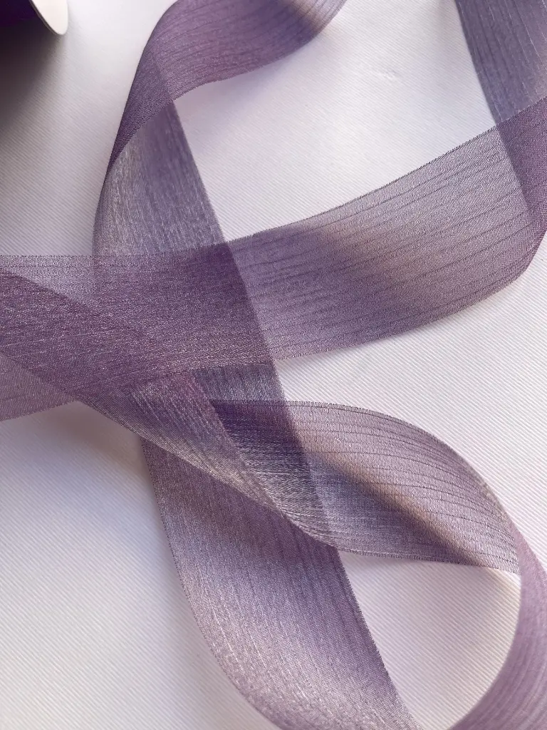 organza satinada morada