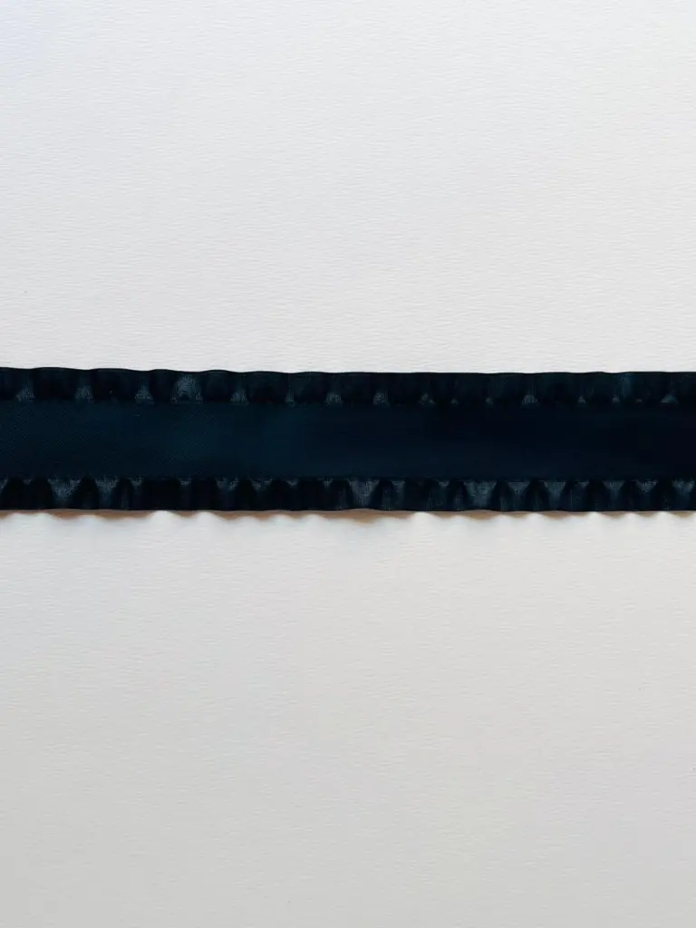 Listón Coquette Plisado Ondulado - Negro