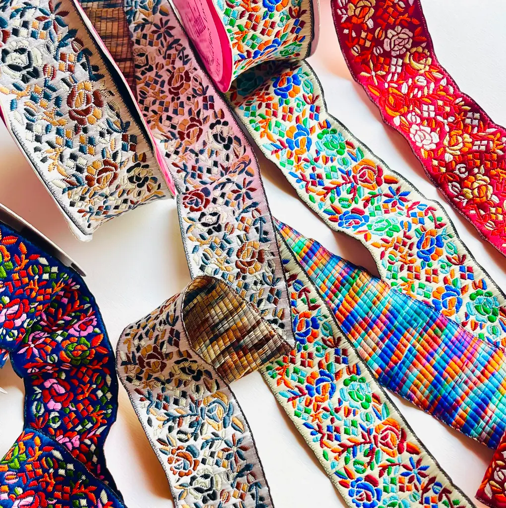 MH - Tira Hindu Multicolor 5 cm Bordada