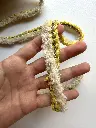 Pasamanería Tejida Estilo Chenille Amarillo y Crema Metálico