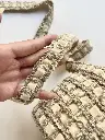 Pasamanería Tejida Arena con Terciopelo Beige y Dorado.webp