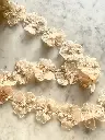 M - Tul Bordado - Flores Nude con Perlas2.webp