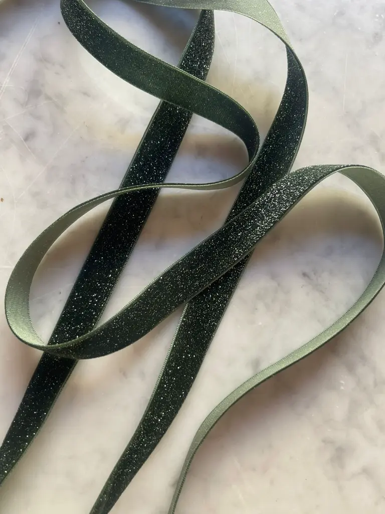 M - Velvet con Glitter - 1.90 cm Salvia1.webp