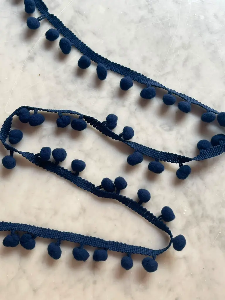 Tira Pom Pom - Azul Marino1.webp