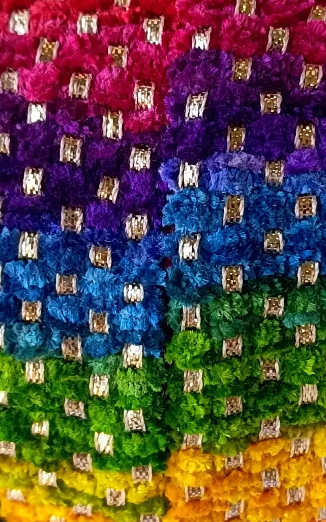 hindu terciopelo multicolor2.webp