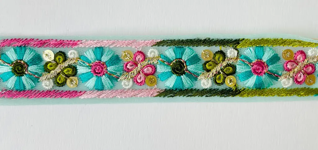 MH - Tul Bordado Flores 7/8" - Aqua