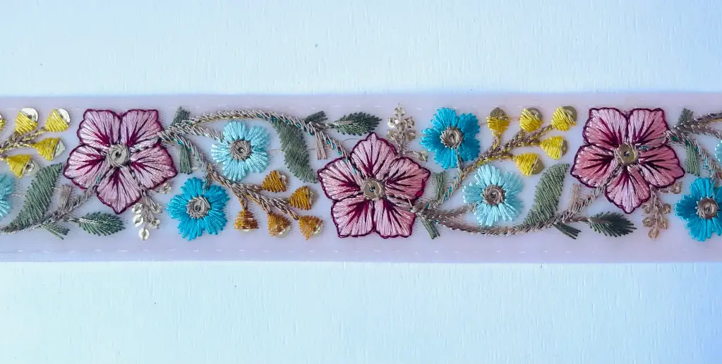 MH - Tira Bordada Dalia 4 cm - Rosa