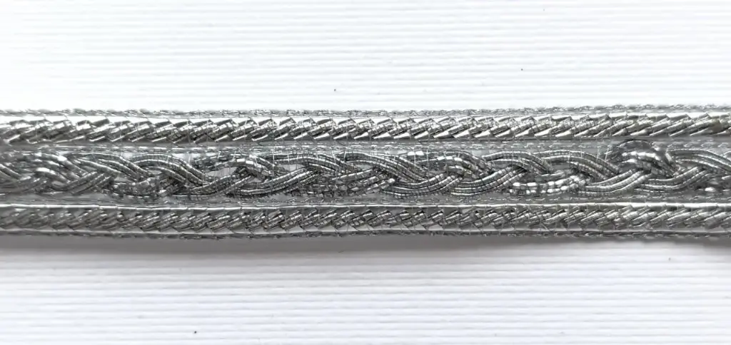 MH - Tira Lurex Trenzado 5/8" - Plata.