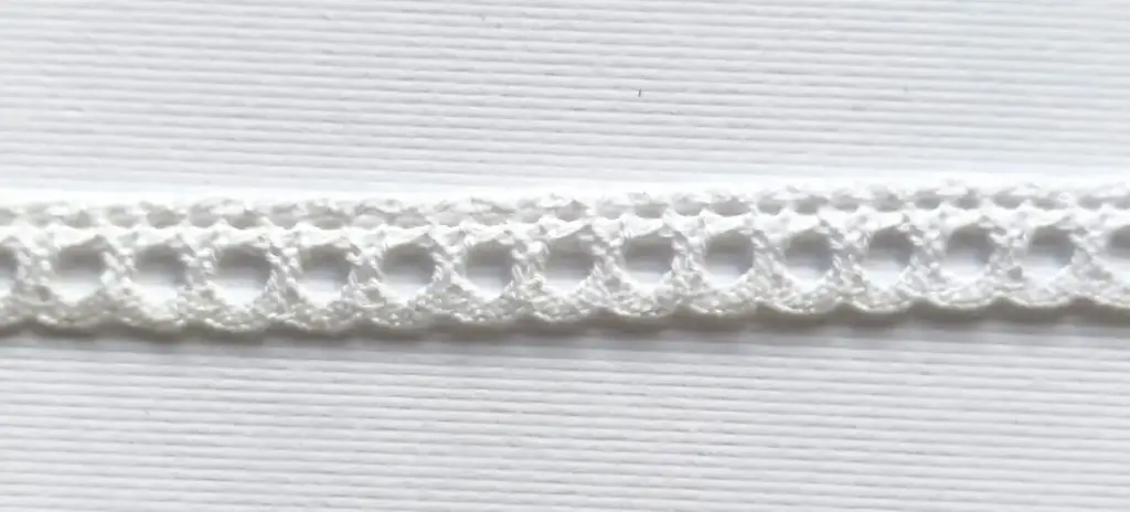 MH - Tira Bolillo 3/8" - Blanco.