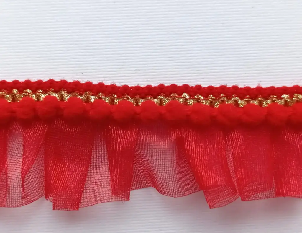 Tira Hindú de Tul y Pom Pom 4cm - Rojo