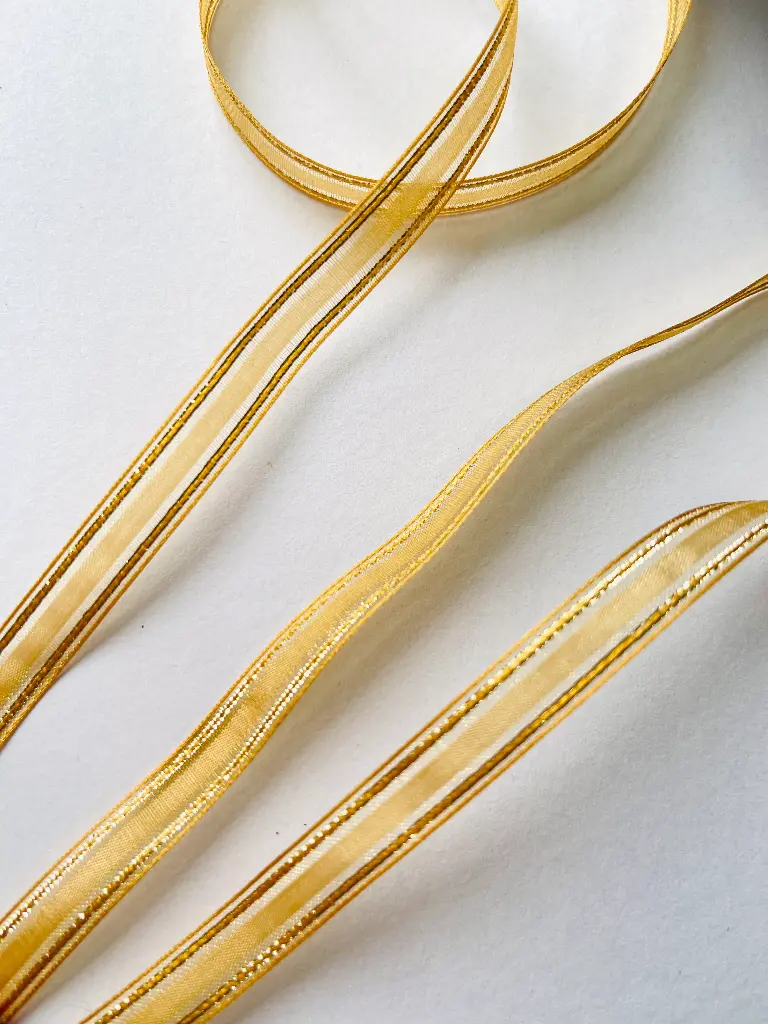 Organza Decorada - Gold