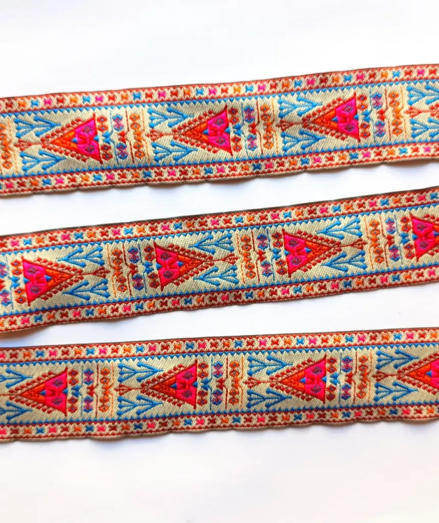 MH - Tira Bordada - Tribal Beige