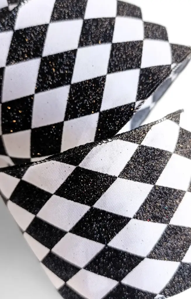 Listón 4" - Arlequín de Rombos Blanco y Negro con Glitter
