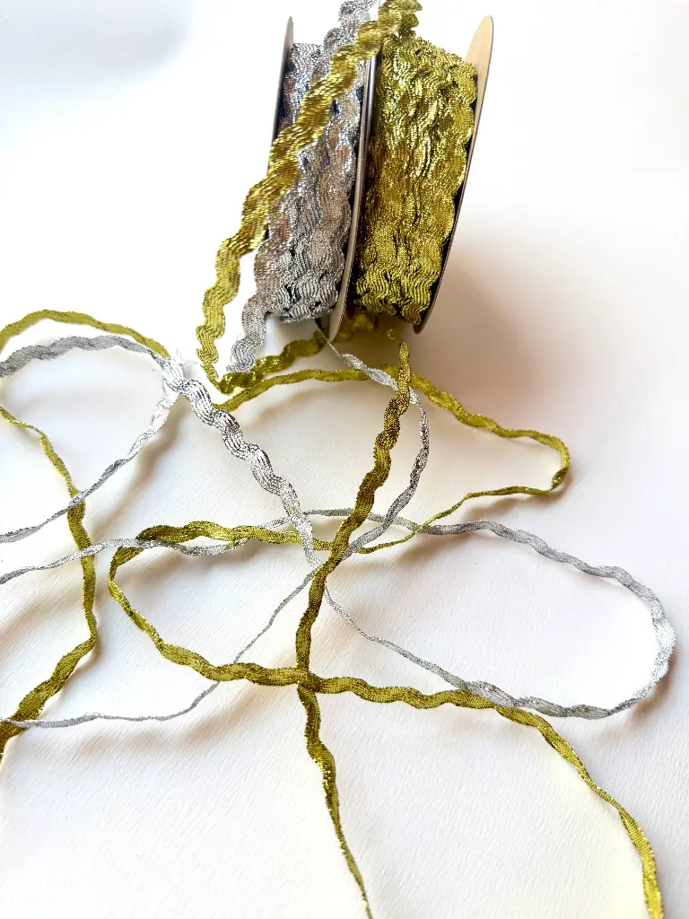 Espiguilla Metálica de 1/4" Ric Rac 