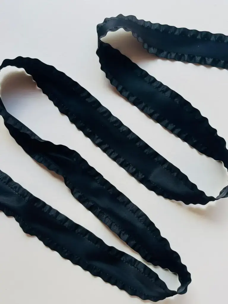 Listón Coquette Plisado - Negro