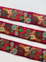 MH - Tira Hindu Bordada 5 cm Vino Flores Verdes