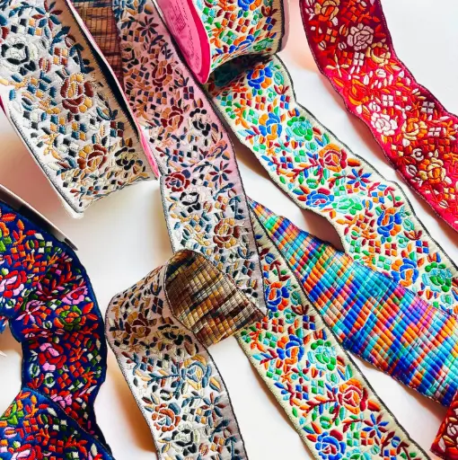 MH - Tira Hindu Multicolor 5 cm Bordada