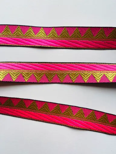 [5221] MH - Bordado Samosa - Fucsia