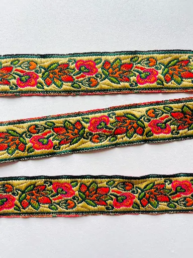 [5239] MH - Bordado Floral - Beige