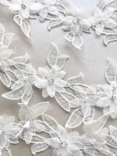 [6025] M - Guipur - Floral Blanco