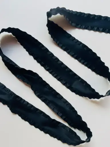 Listón Coquette Plisado - Negro