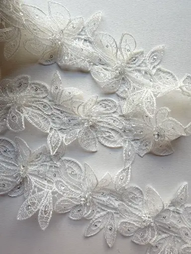 [6317] Encaje Floral Bordado con Lentejuela y Cristal